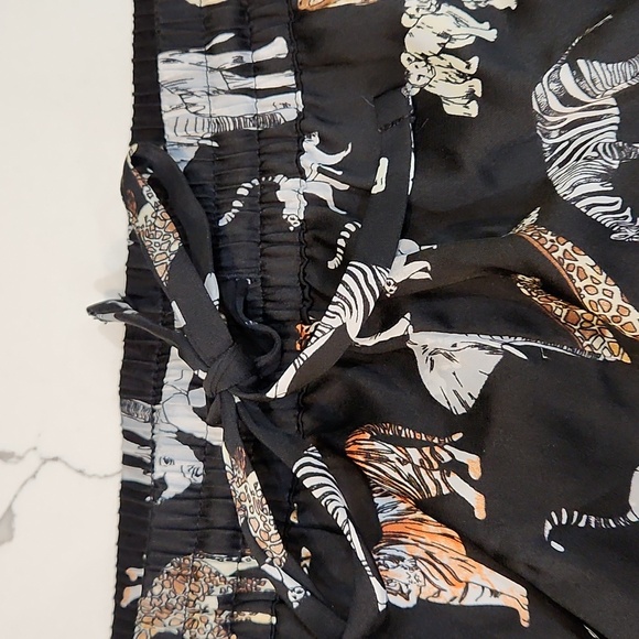 Banana Republic African Animals Pajama Pants - Dress Pants Size Small - Picture 8 of 9